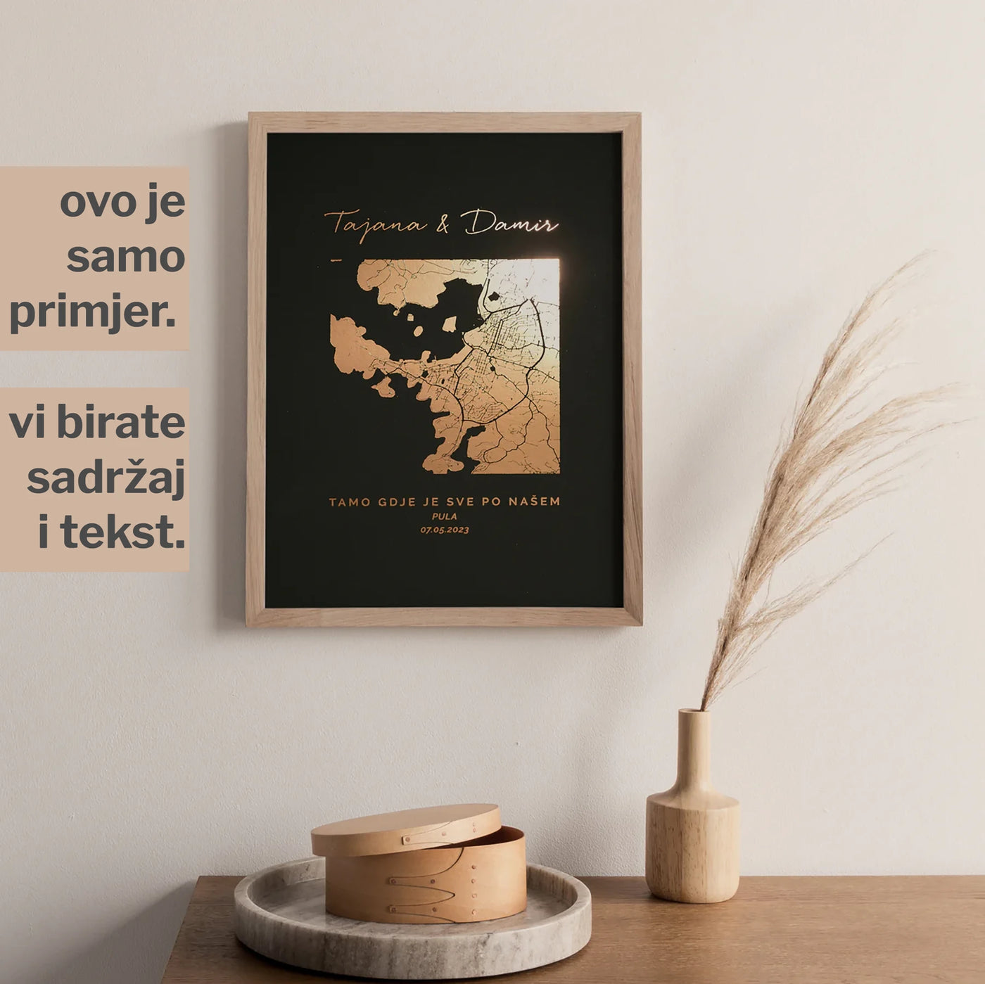 personalizirana karta u obliku kvadrata s metalnom folijom