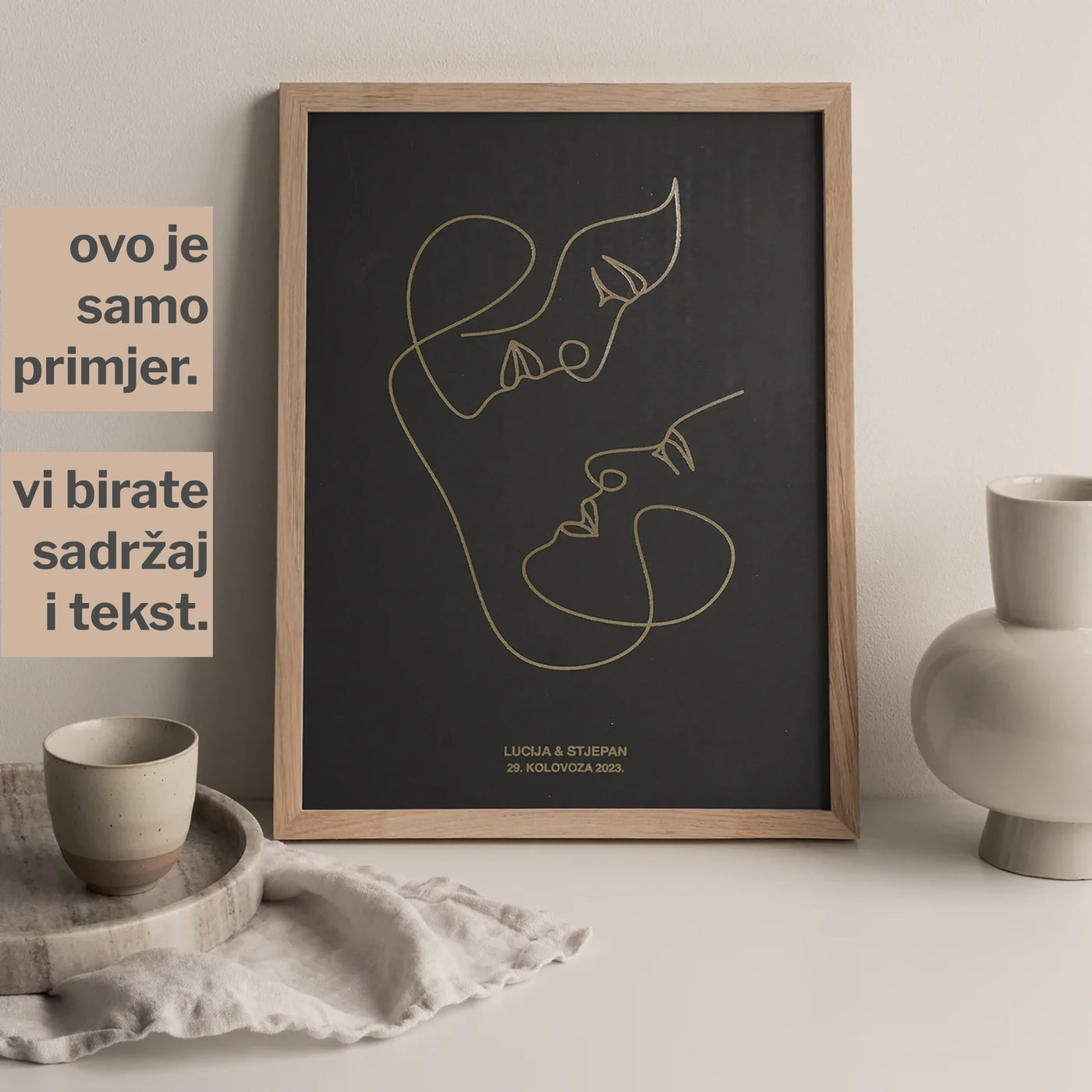 obris zaljubljenog para s metalnom folijom