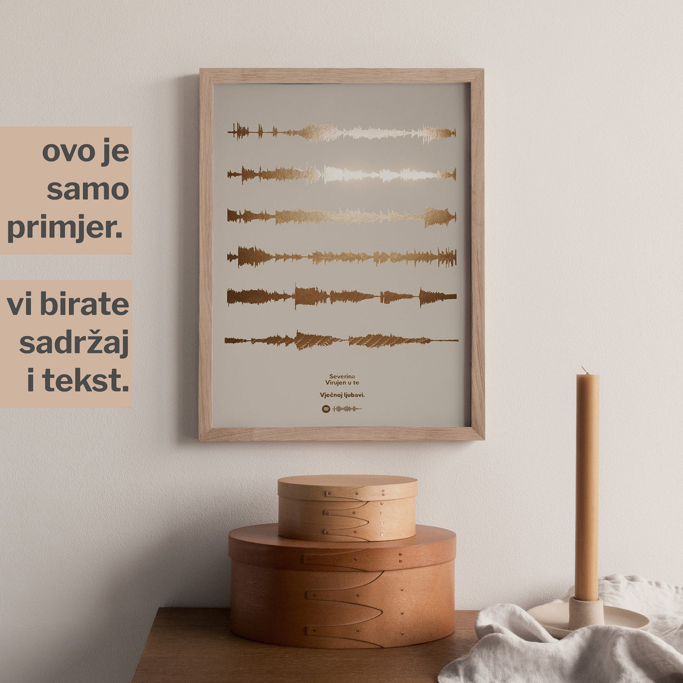 personalizirani tekst pjesme u kurzivu s metalnom folijom