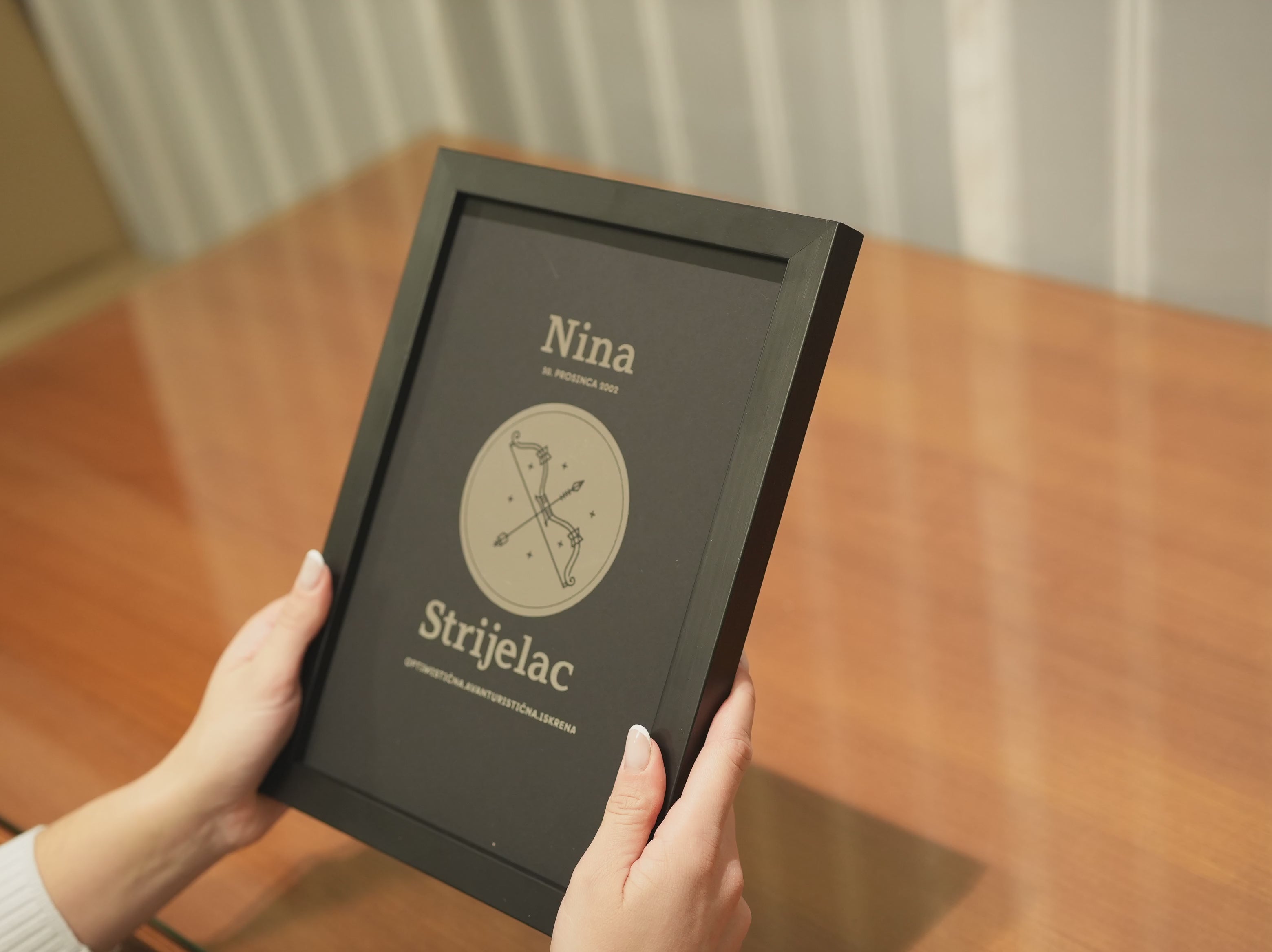 strijelac personalizirani znak s metalnom folijom