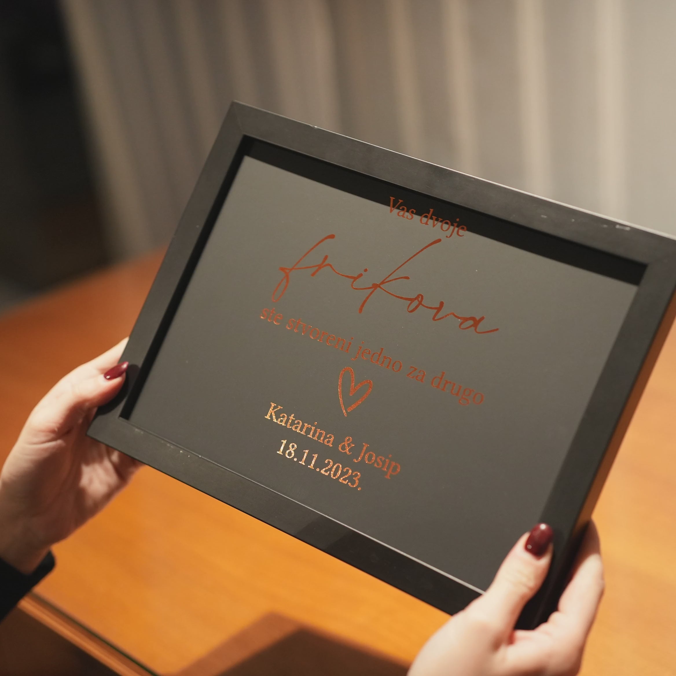 frikovi personalizirani pokloni za parove s metalnom folijom