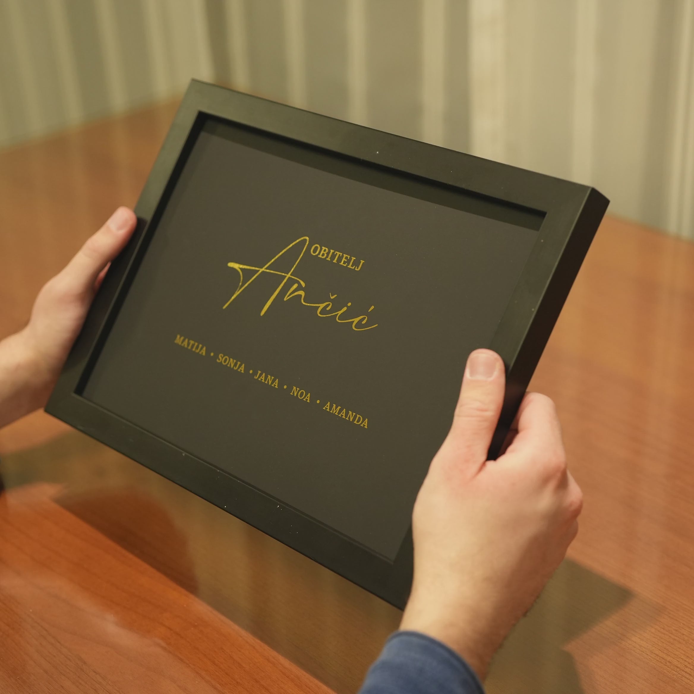 inicijali para personalizirani print s metalnom folijom