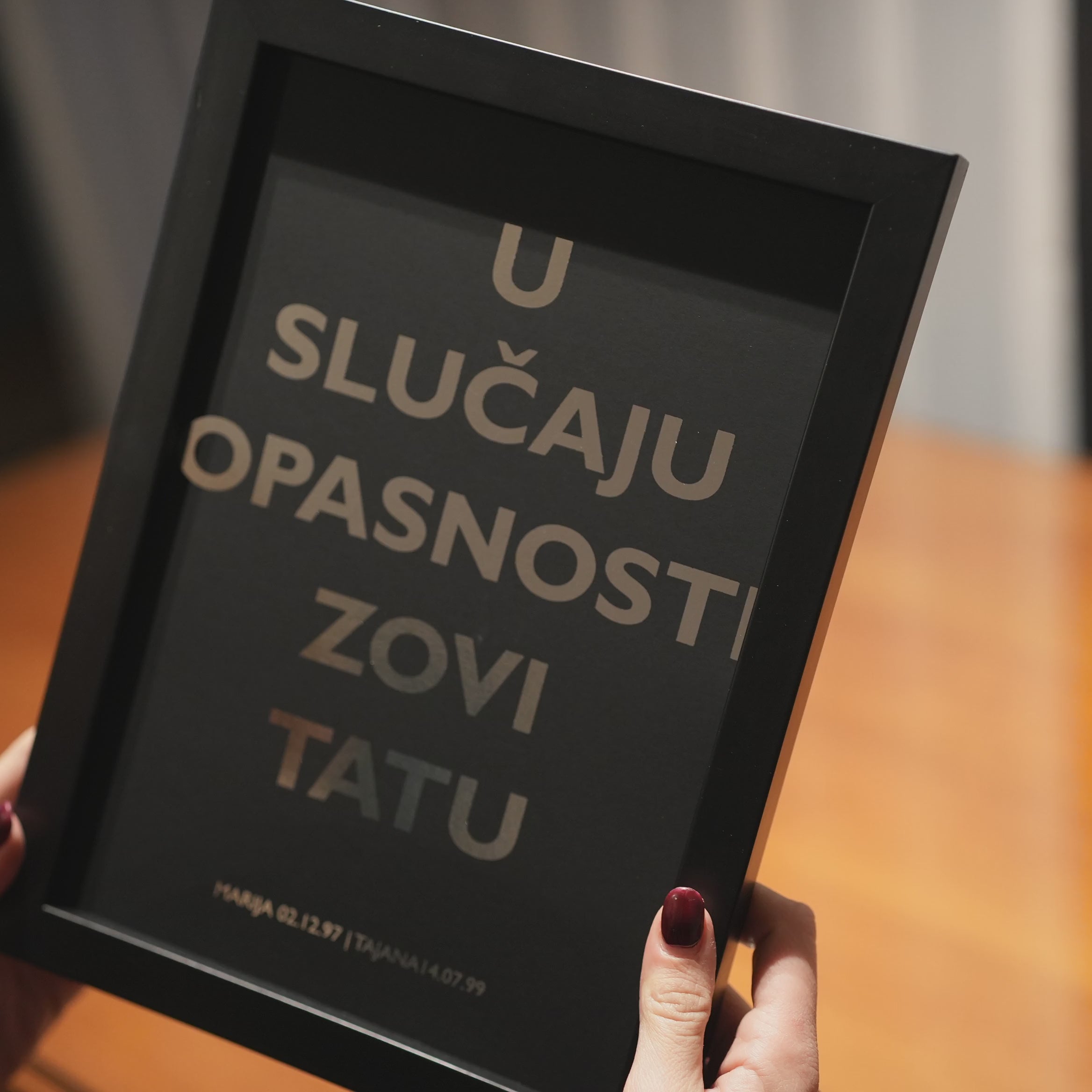 u slučaju opasnosti zovi tatu personalizirani print s metalnom folijom