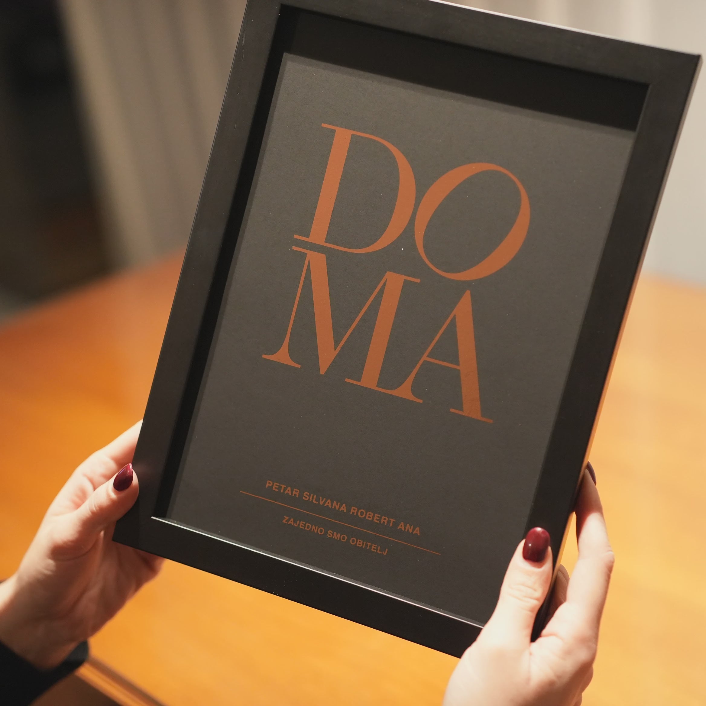 doma personalizirani print s metalnom folijom za obitelj i parove