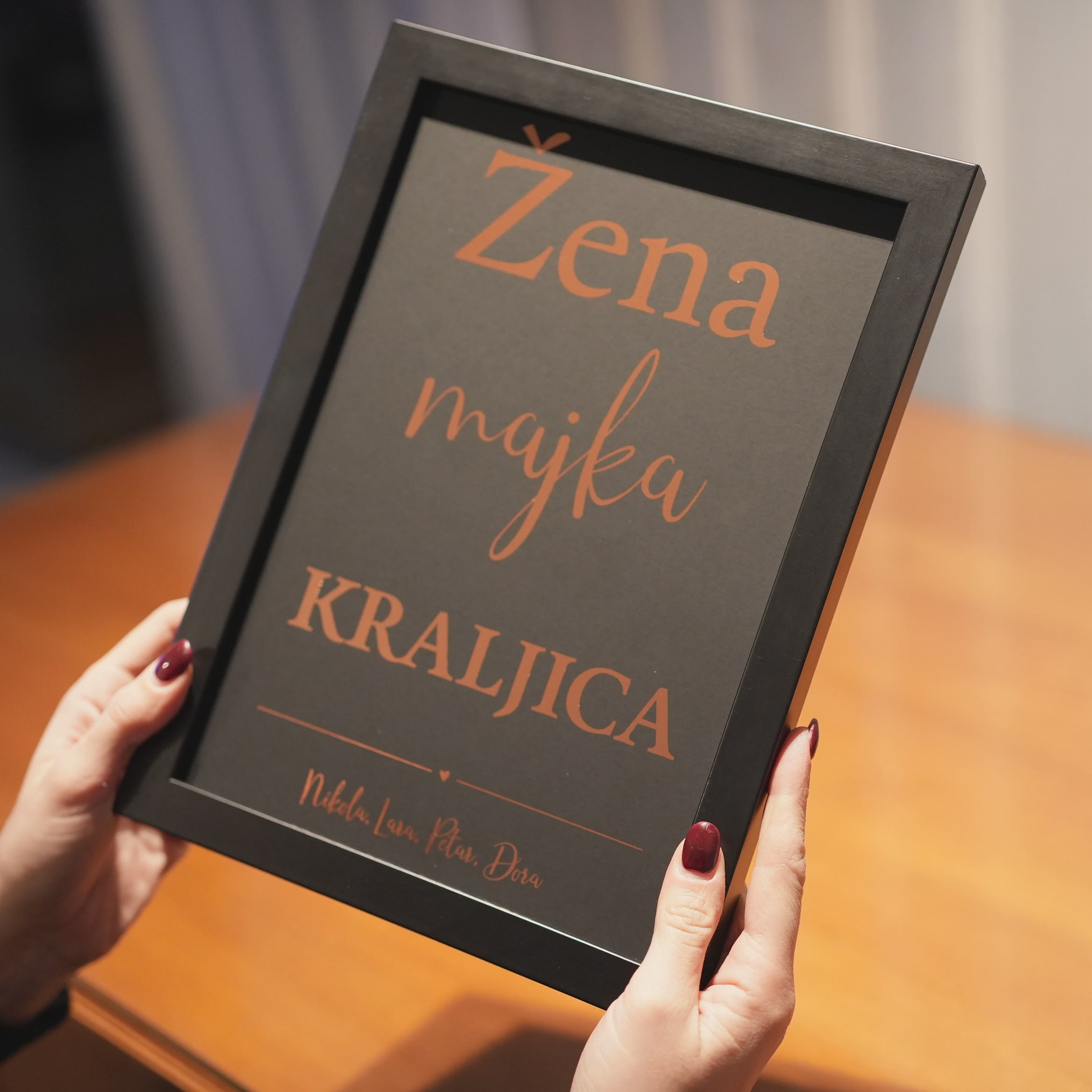 žena majka kraljica personalizirani poster s metalnom folijom