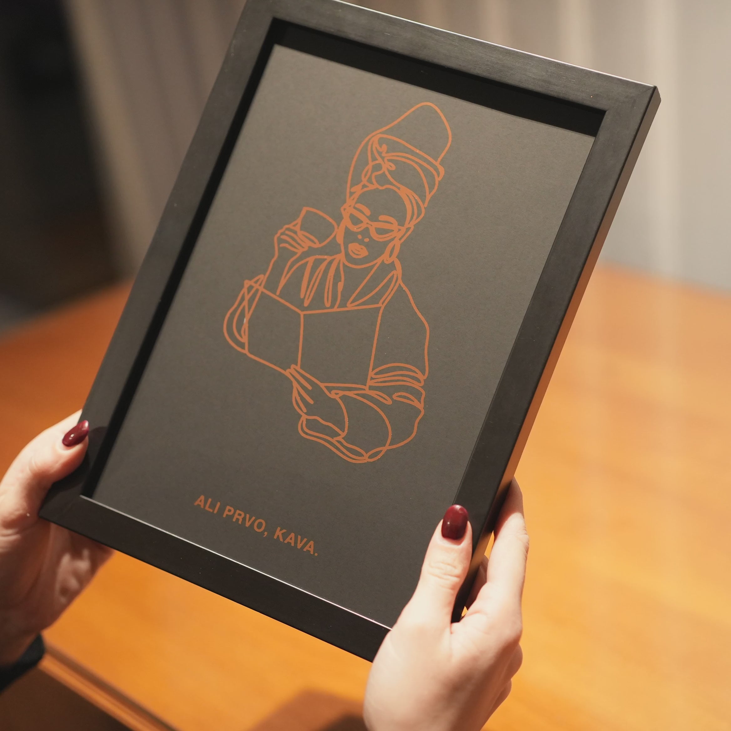 ali prvo kava personalizirani print za prijateljicu s metalnom folijom