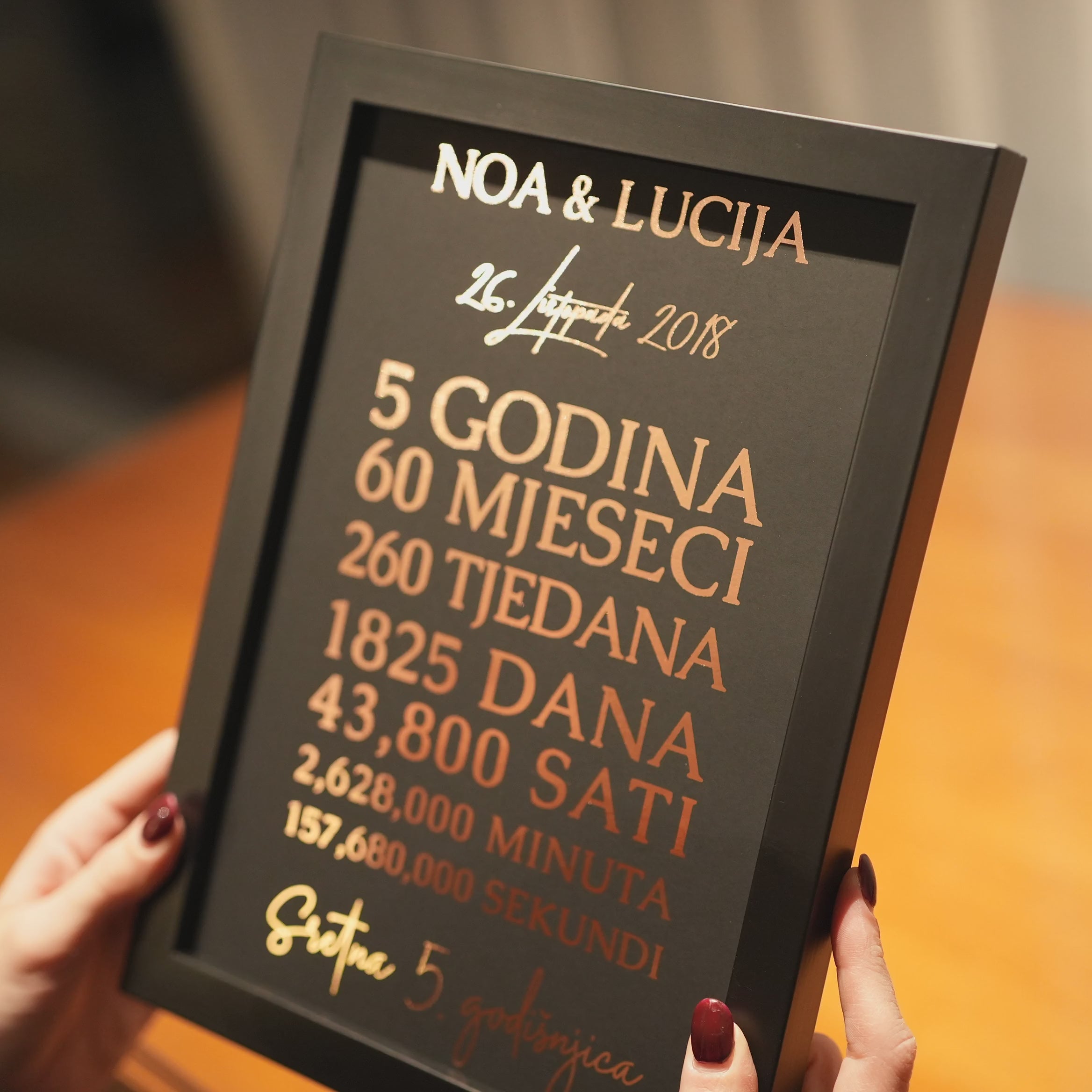 personalizirani poklon za 5. godišnjicu s metalnom folijom